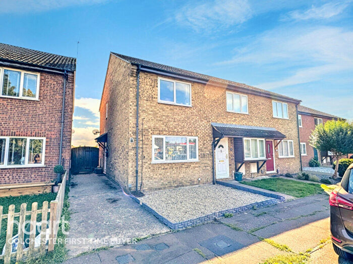 2 Bedroom Semi-Detached House For Sale In Montbretia Close, Colchester, CO3