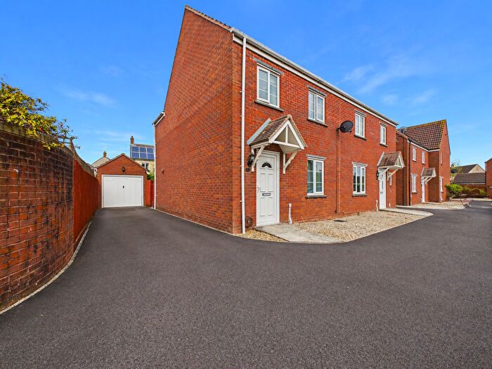 3 Bedroom Semi-Detached House For Sale In The Badgers, St Georges, Weston-Super-Mare, BS22