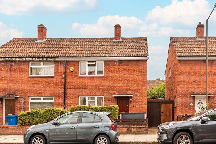 2 Bedroom Property To Rent In Crewys Road, Nunhead, London, SE15