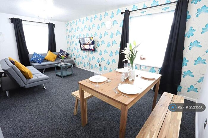 2 Bedroom Flat To Rent In Stella Croft, Birmingham, B37