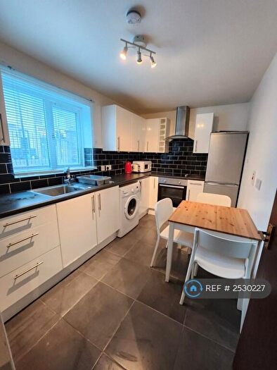 2 Bedroom Flat To Rent In Chopwell Close, London, E15