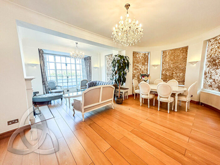 2 Bedroom Penthouse To Rent In Circus Road, NW8