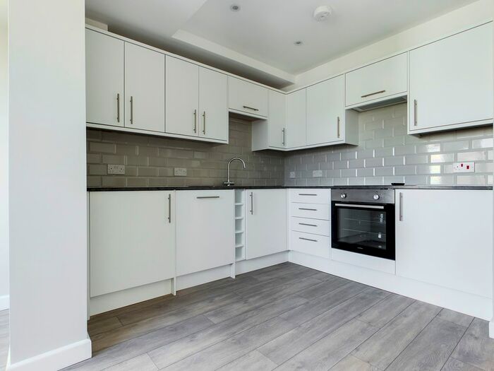 3 Bedroom Flat To Rent In Richmond Street, Brighton BN2