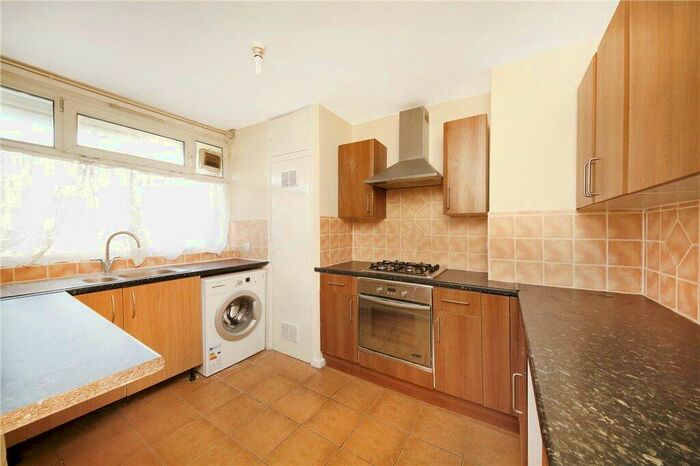 3 Bedroom Apartment To Rent In Lorrimore Road, Walworth, London, SE17
