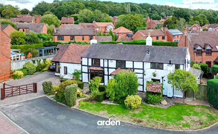5 Bedroom Cottage For Sale In Weavers Hill, Hunt End, B97