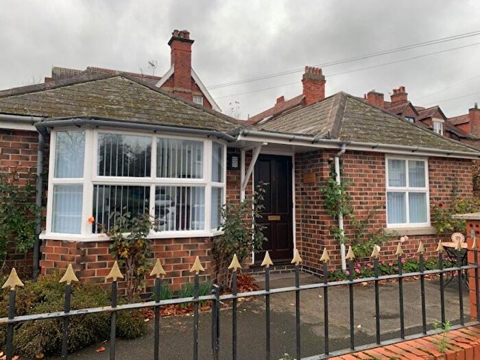 2 Bedroom Flat To Rent In Bedroom Apartment, Glendairduffield Road, Derby Centre, DE22