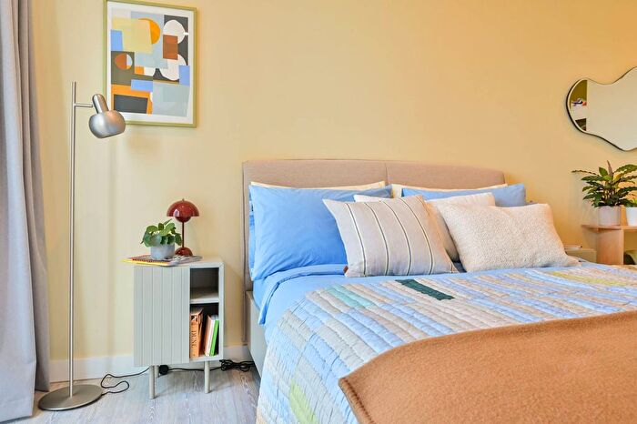 1 Bedroom Flat To Rent In Westfield Avenue, Stratford, London, E20