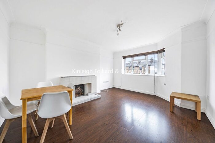 2 Bedroom Flat To Rent In The Vale, London, W3