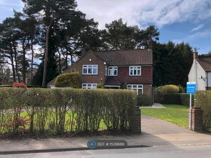 4 Bedroom Detached House To Rent In Cullesden Road, Kenley, CR8