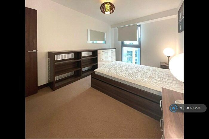 1 Bedroom Flat To Rent In Bridges Court Road, London, SW11