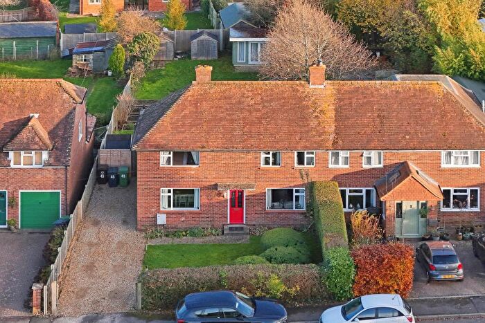 3 Bedroom Semi-Detached House For Sale In Spring Close, Sherborne St. John, Basingstoke, Hampshire, RG24