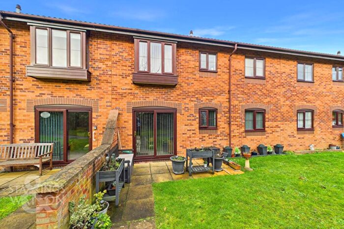1 Bedroom Flat For Sale In Laurel Court, Thorpe St. Andrew, Norwich, NR7