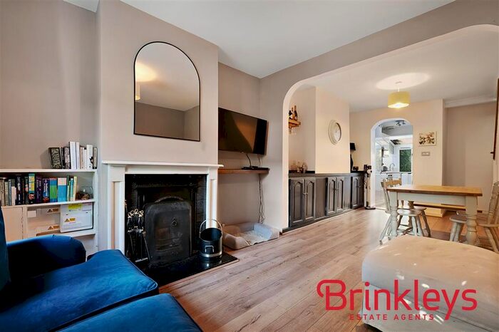 2 Bedroom Terraced House To Rent In Medfield Street, London, SW15