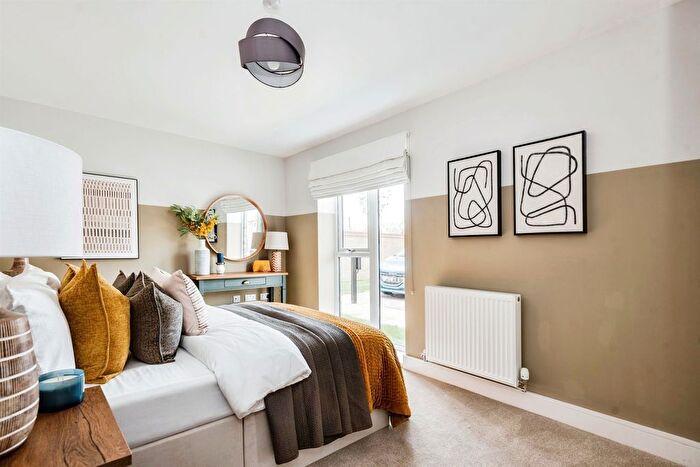 2 Bedroom Flat For Sale In Crabhill At Kingsgrove, Wantage, OX12