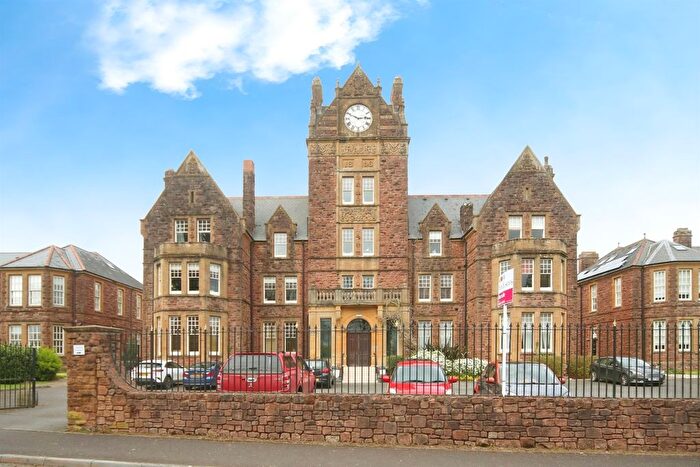 2 Bedroom Flat For Sale In Graham Way, Cotford St. Luke, Taunton, TA4