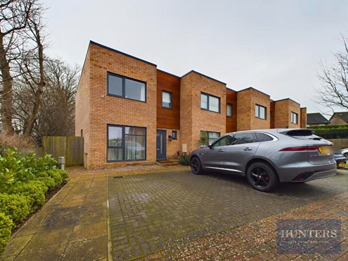 3 Bedroom Town House To Rent In Leckhampton Place, Leckhampton, Cheltenham, GL53