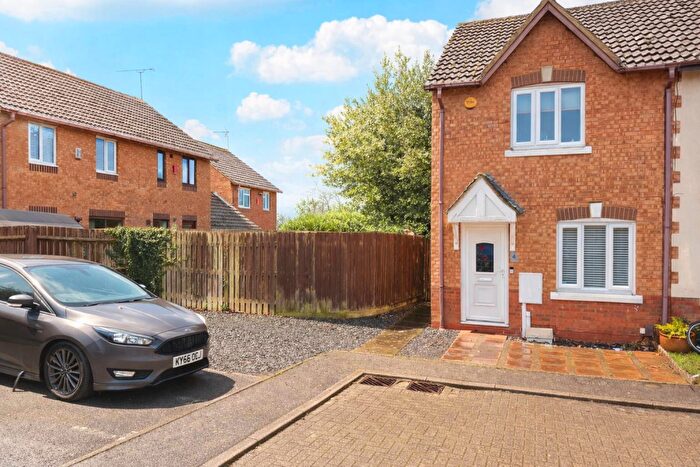2 Bedroom Semi Detached House For Sale In Kingsmead, Kingsthorpe, Northampton, NN2