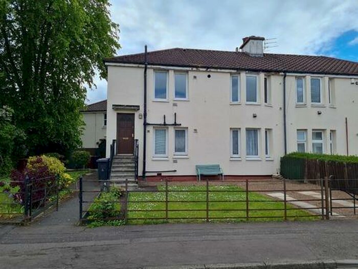 2 Bedroom Flat To Rent In Byron Crescent, Dundee, DD3