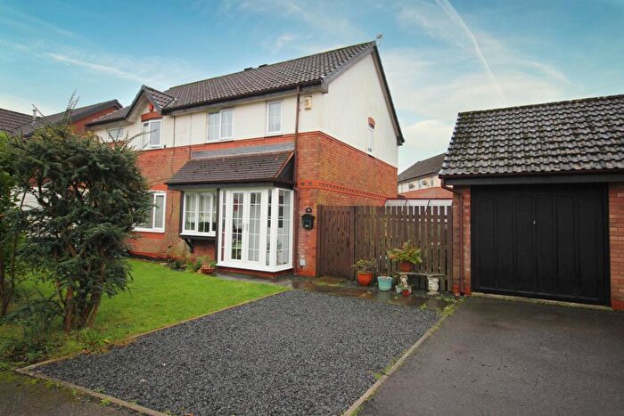 3 Bedroom Semi-Detached House To Rent In Llwyn Onn, Tyla Garw, CF72