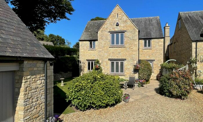 5 Bedroom Detached House For Sale In Church Lane, Seaton, Oakham, LE15