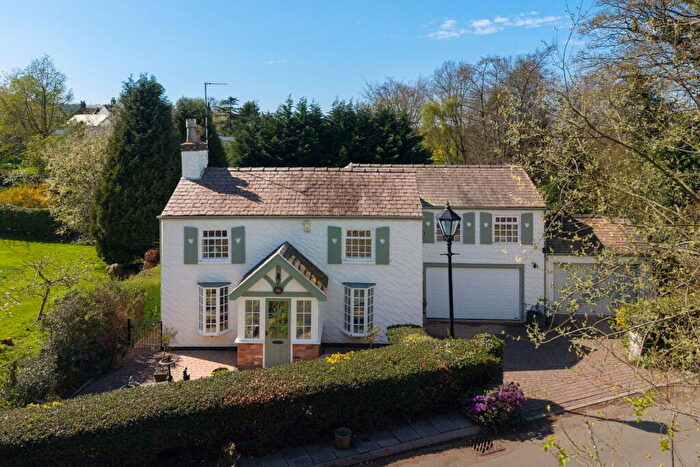 3 Bedroom Detached House For Sale In Moss Lane, Mottram St Andrew, SK10