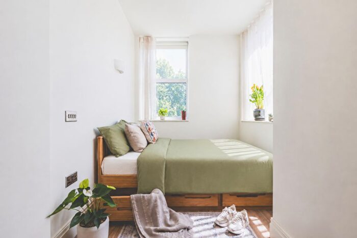 Studio To Rent In Bedford Row, Holborn, London, WC1R