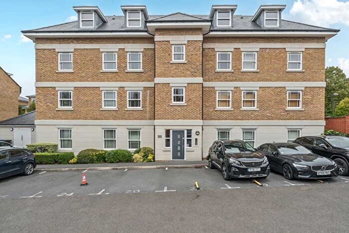 1 Bedroom Flat To Rent In Hawtrey Road, Windsor, SL4