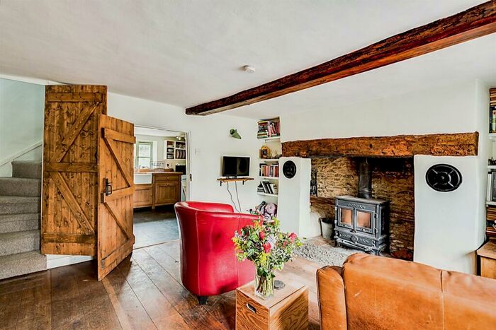 2 Bedroom Detached House For Sale In High Street, Charlton On Otmoor, Kidlington, OX5