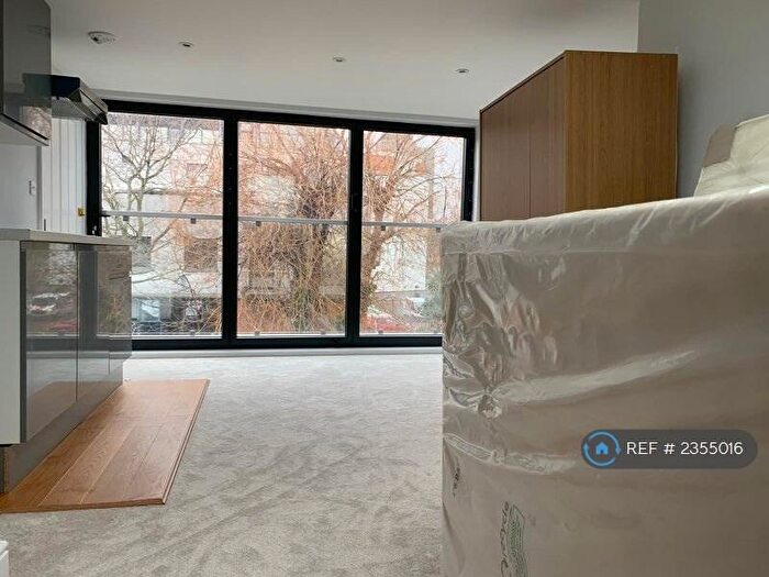 Studio To Rent In Manchester Road, London, E14