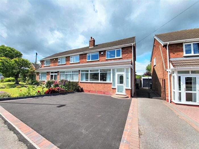 3 Bedroom Semi-Detached House To Rent In Forest Close, Sutton Coldfield, West Midlands, B74