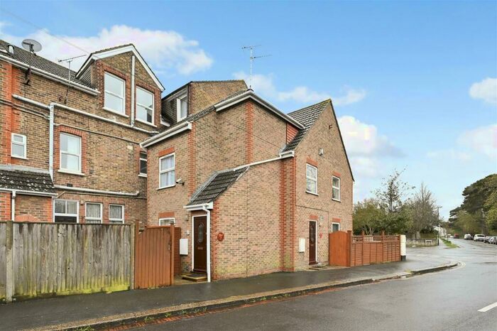 1 Bedroom Apartment To Rent In Richmond Avenue West, Bognor Regis, PO21