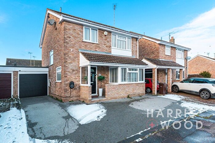 3 Bedroom Detached House For Sale In Bury Close, Colchester, CO1