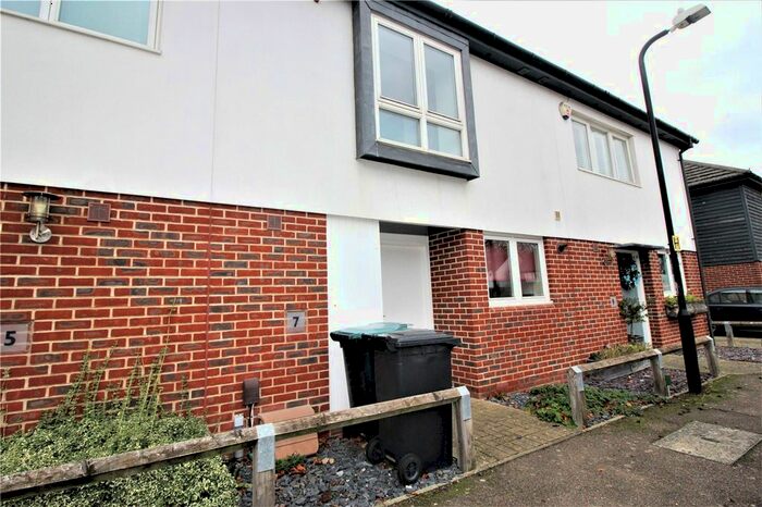 3 Bedroom Terraced House To Rent In Nursery Grove, Gravesend, Kent, DA11