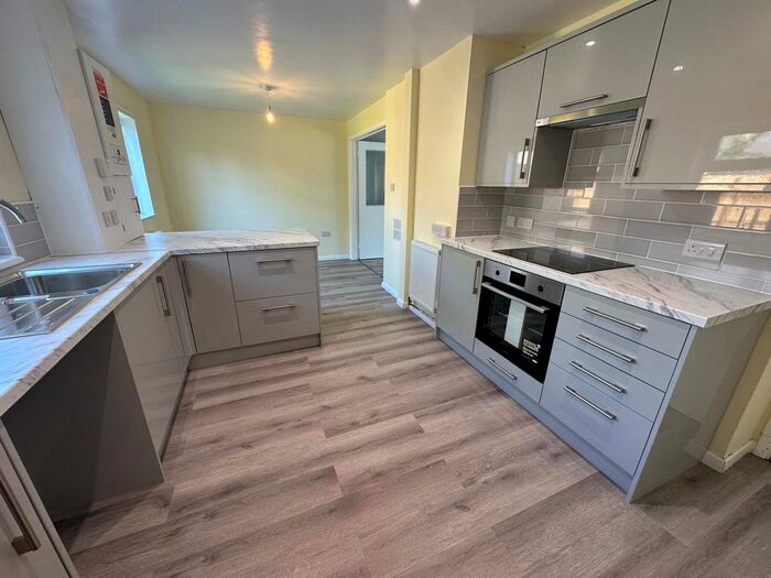 3 Bedroom Property To Rent In Churchill Way, Corsham, SN13