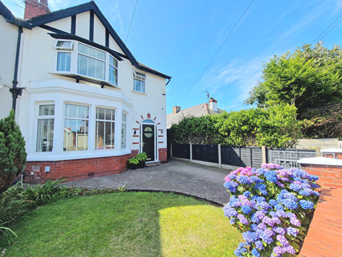 3 Bedroom Semi-Detached House For Sale In Hollywood Grove, Fleetwood, FY7
