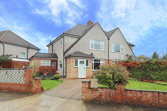 3 Bedroom Semi Detached House For Sale In Clovelly Close, Ickenham, UB10