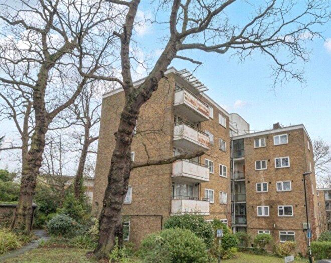 1 Bedroom Apartment For Sale In Pagoda Gardens, London, SE3