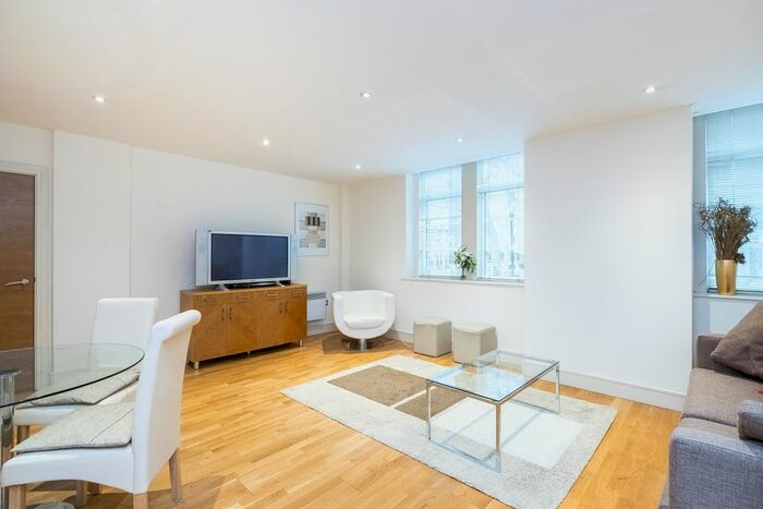 2 Bedroom Flat To Rent In Marsham Street, London, SW1P