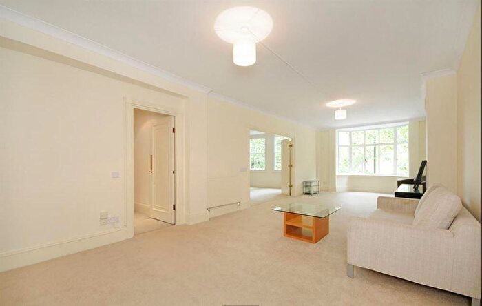 5 Bedroom Flat To Rent In Park Road, St John's Wood, London, NW8