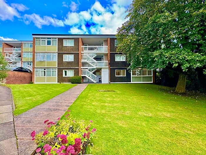 2 Bedroom Apartment To Rent In Kenilworth Court, Coventry, West Midlands, CV3