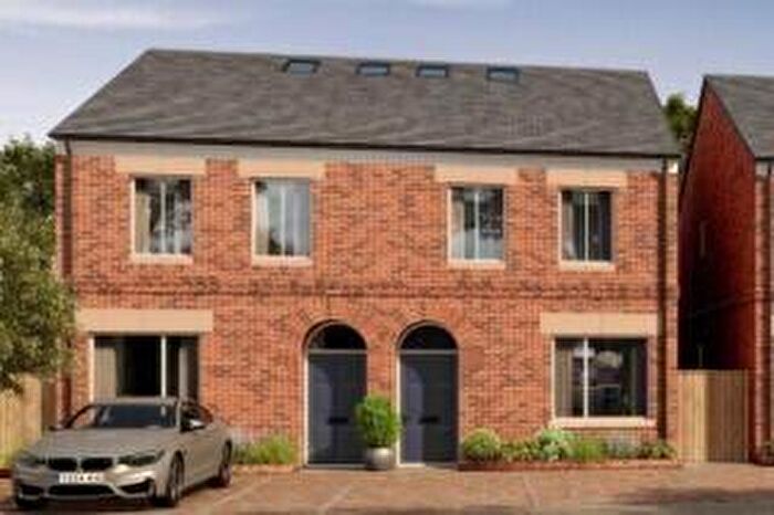 3 Bedroom Semi Detached House For Sale In Windmill Road, Mortimer Common, Reading, Berkshire, RG7