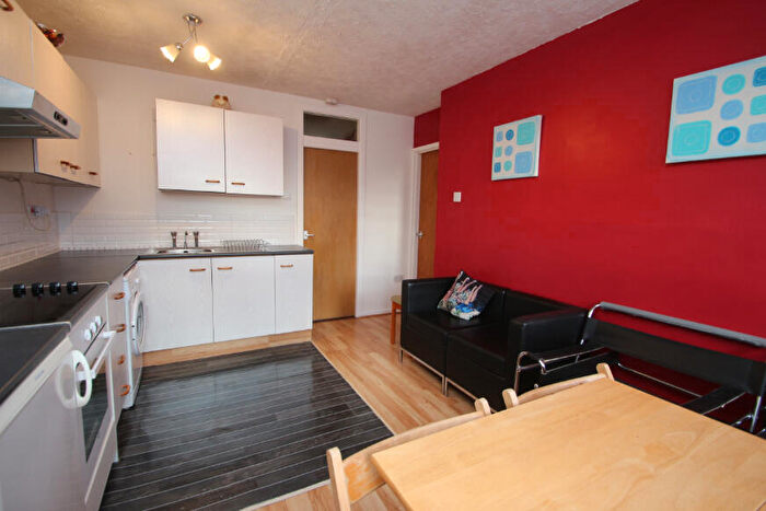 2 Bedroom Apartment To Rent In Blackfriars Court, Newcastle Upon Tyne, NE1