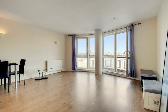 2 Bedroom Apartment To Rent In Arnhem Place, London, E14