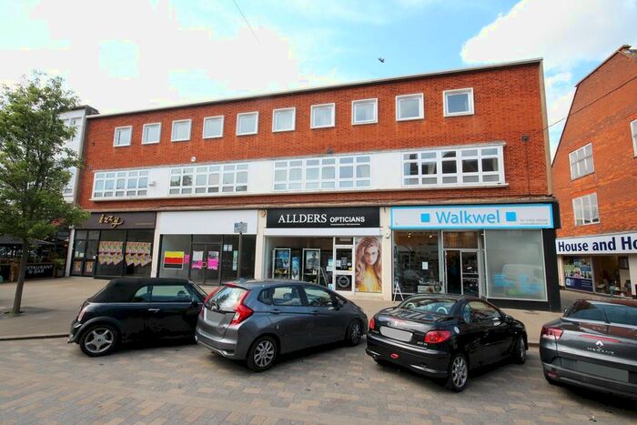 2 Bedroom Flat To Rent In Eastcheap, Letchworth Garden City, SG6