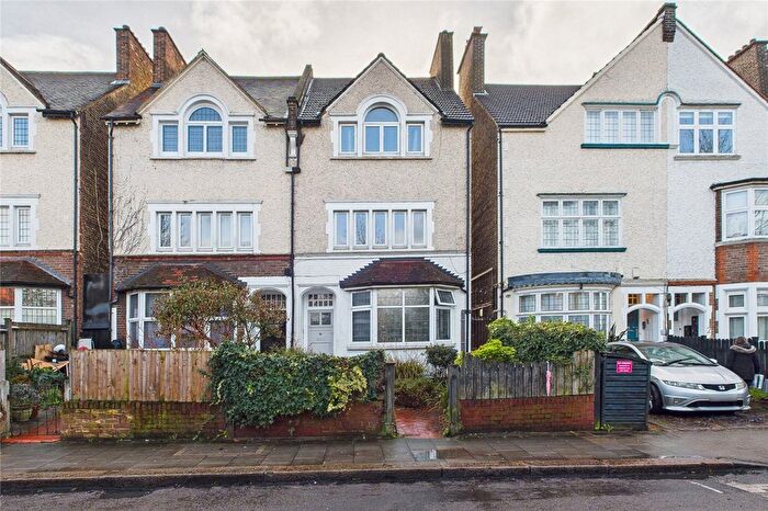 2 Bedroom Property For Sale In Drewstead Road, London, SW16
