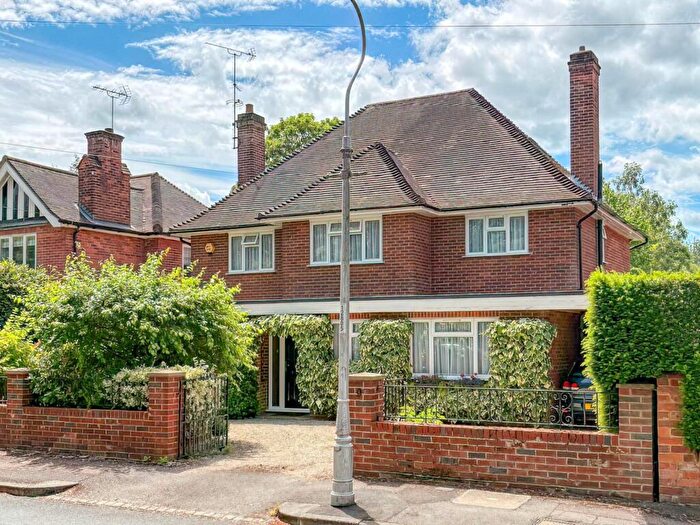 4 Bedroom Detached House For Sale In Darell Road, Caversham Heights, Reading, RG4
