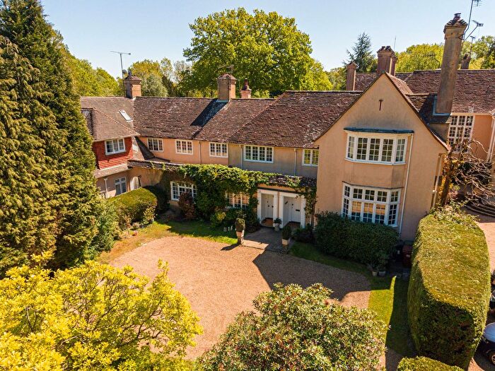 4 Bedroom Maisonette For Sale In Ashdown Place, Forest Row, RH18