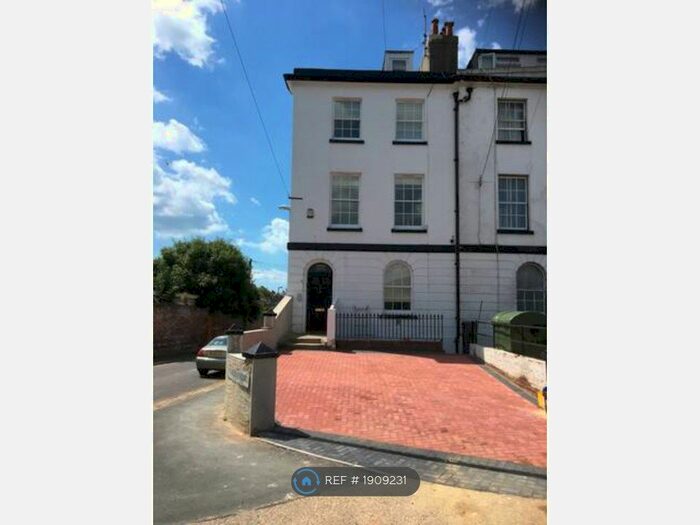1 Bedroom Flat To Rent In Dorchester Road, Weymouth, DT4