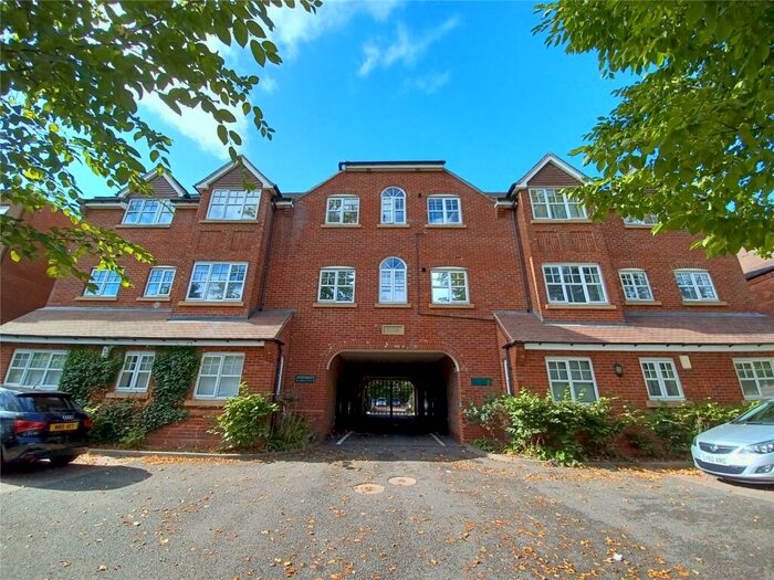 2 Bedroom Flat To Rent In Fanad House, Gravelly Hill North, Erdington, Birmingham, B23
