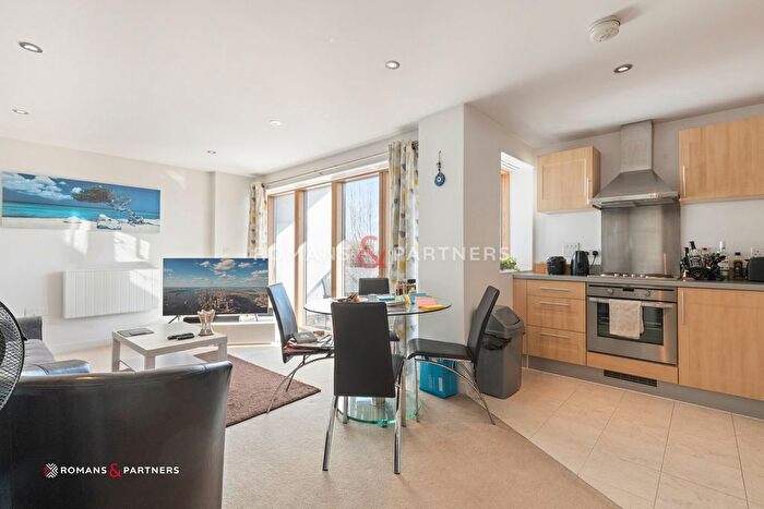 1 Bedroom Flat To Rent In Lawrie House, Wimbledon, SW19